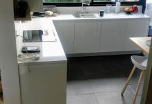 évier posé sous plan avec égouttoir 