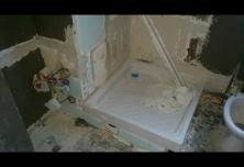 Installation d'un nouveau receveur de douche et distribution d'un nouveau réseau sanitaire 